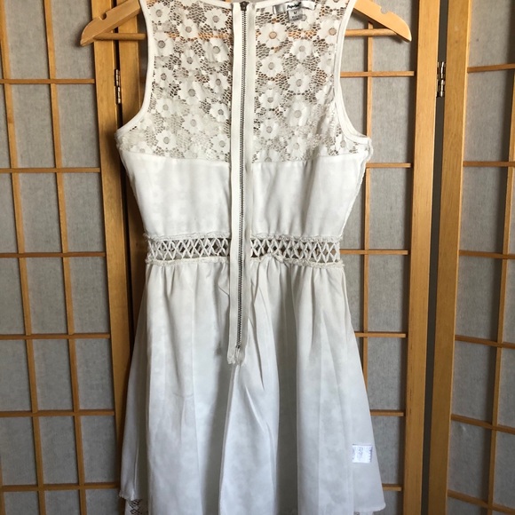 White lace lined mini dress Papaya S/M - Picture 4 of 8